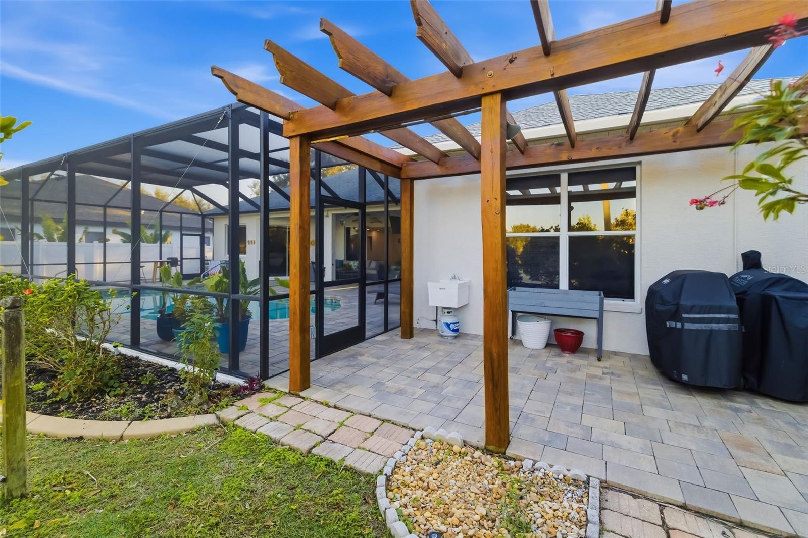 RIVER WOODS PH II - Residential