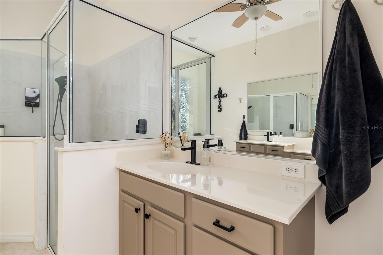 RIVER WOODS PH II - Residential