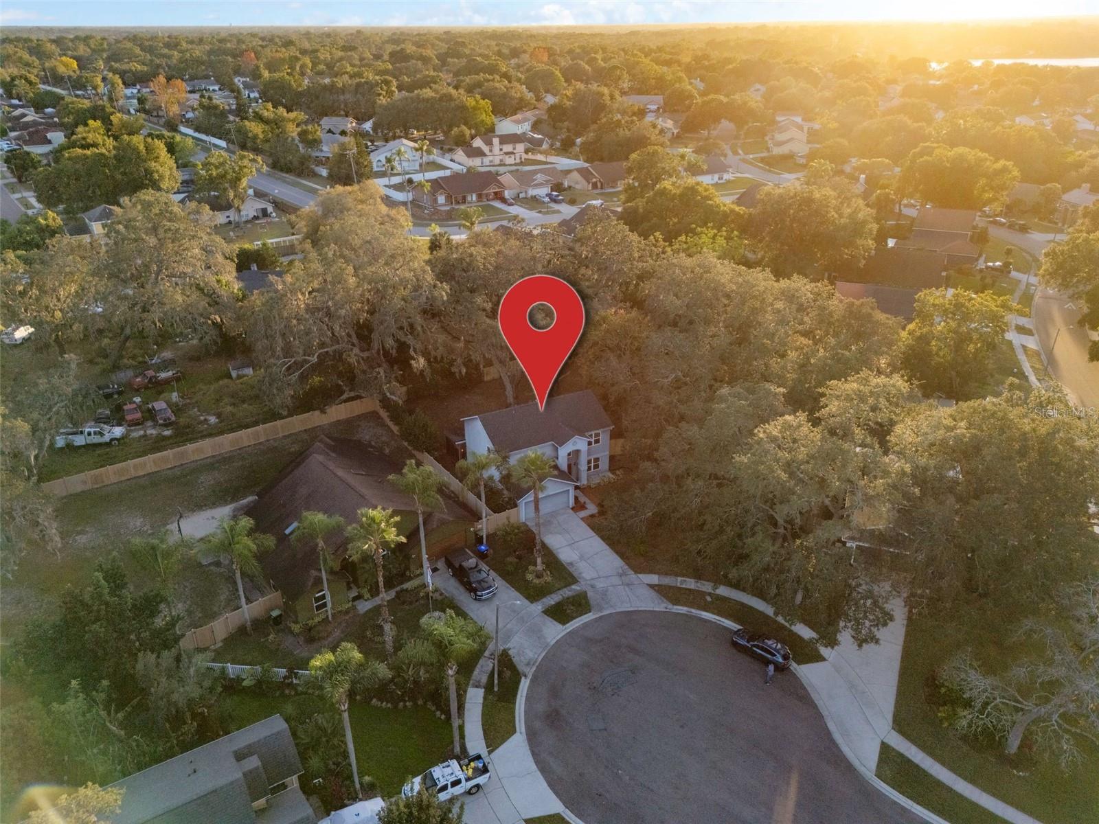 LONG LAKE SHORES - Residential