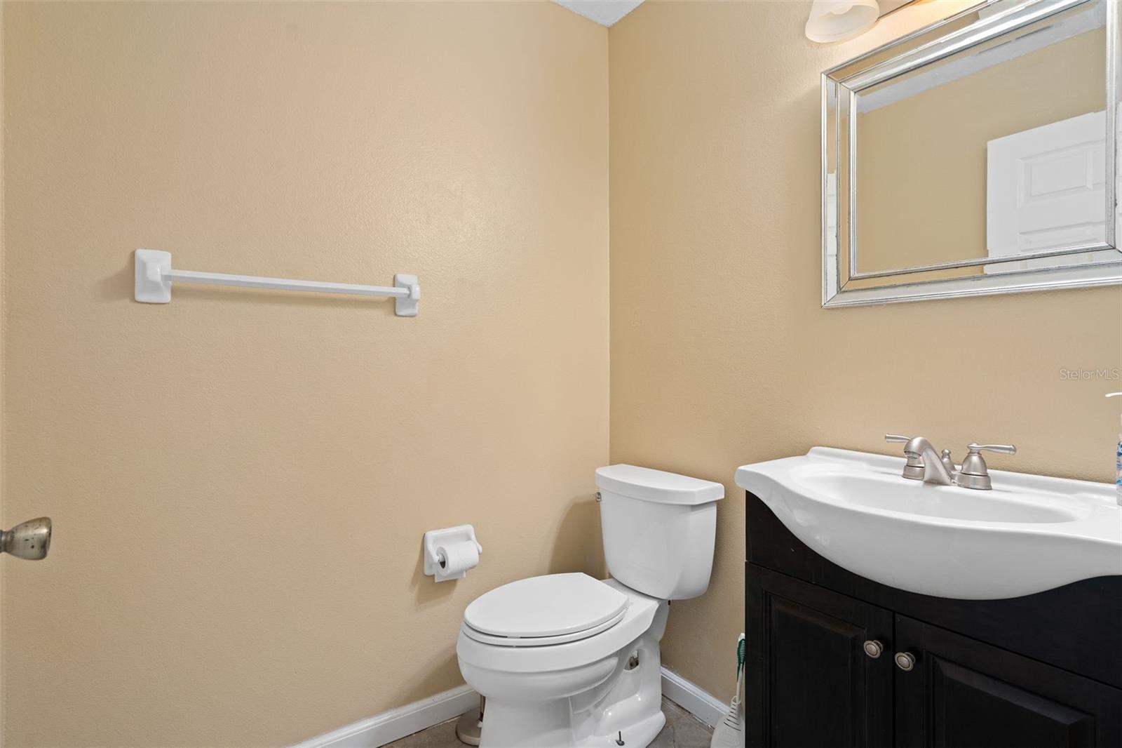 LONG LAKE SHORES - Residential