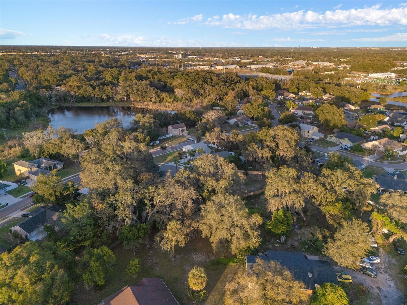 LONG LAKE SHORES - Residential