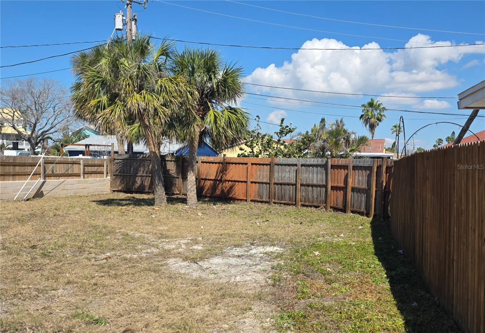 432 S BAYSHORE DRIVE