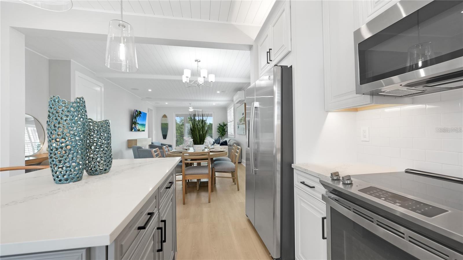 CORTEZ BEACH - Residential