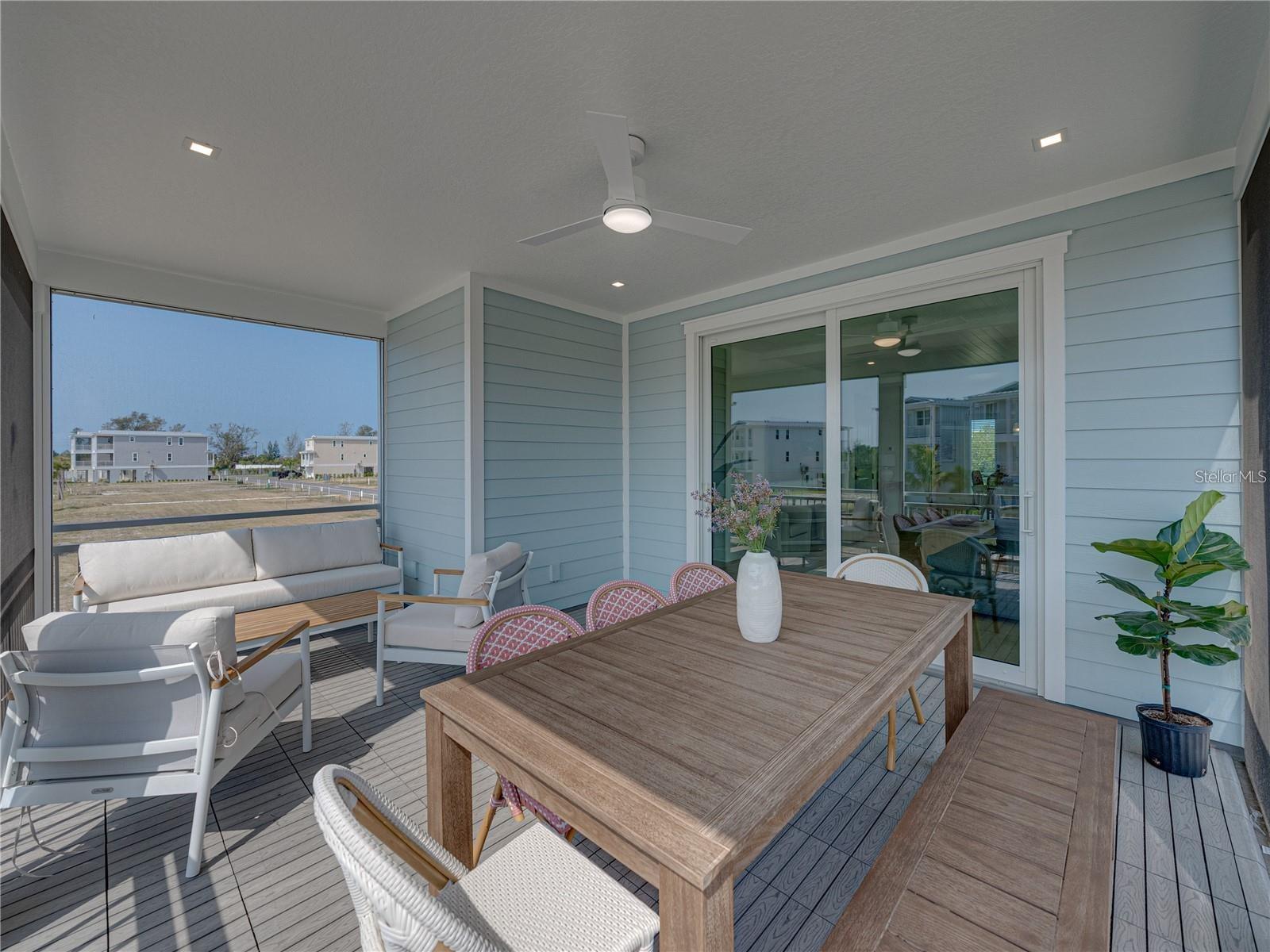 CORTEZ BEACH - Residential