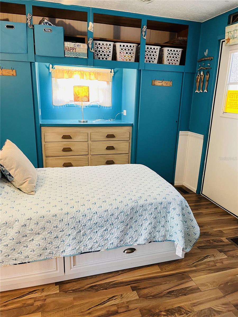 TRAILER ESTATES FOURTH ADD - Residential