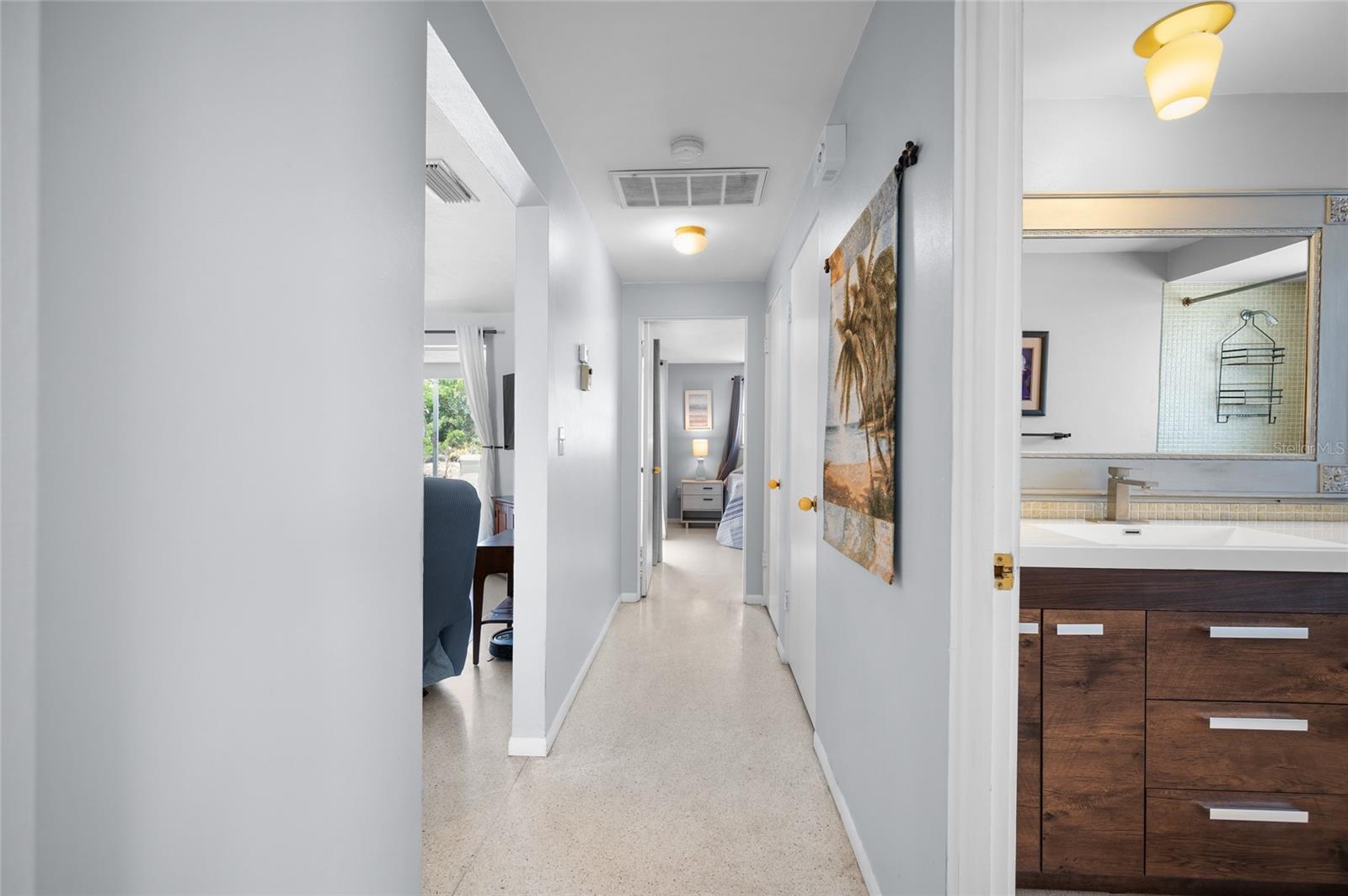 BAY VIEW MANOR - Residential
