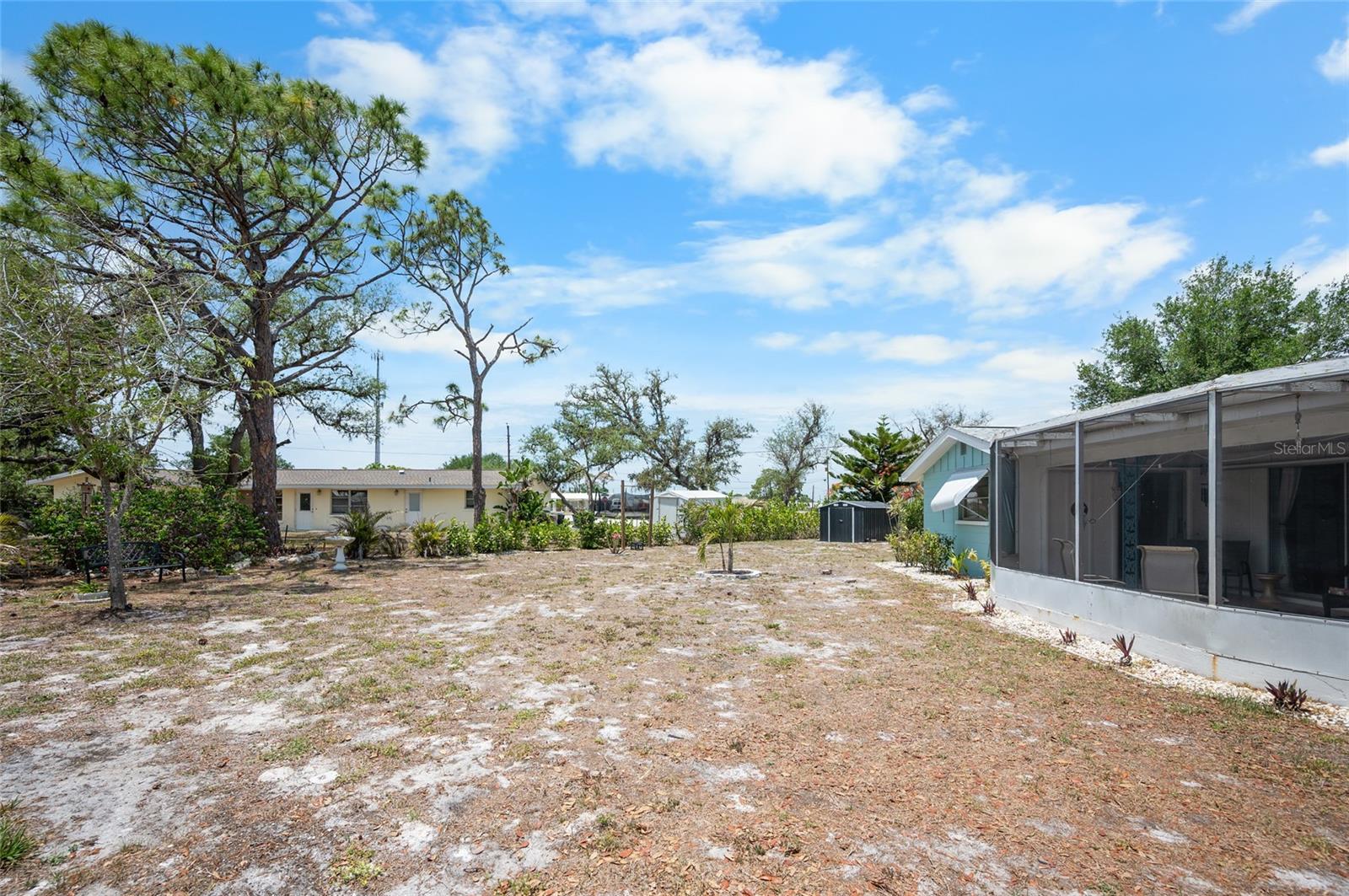 BAY VIEW MANOR - Residential