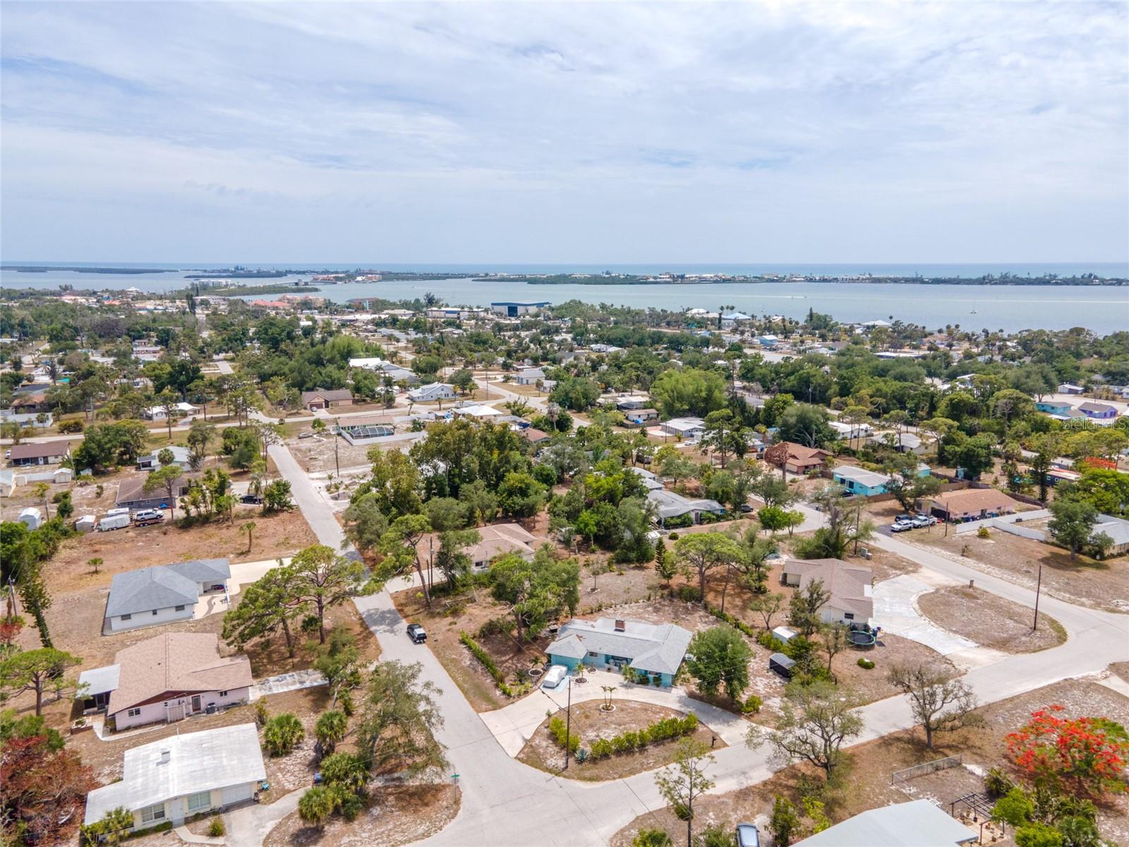 BAY VIEW MANOR - Residential