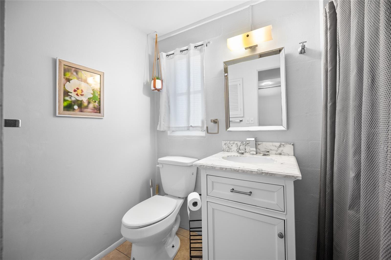 BAY VIEW MANOR - Residential