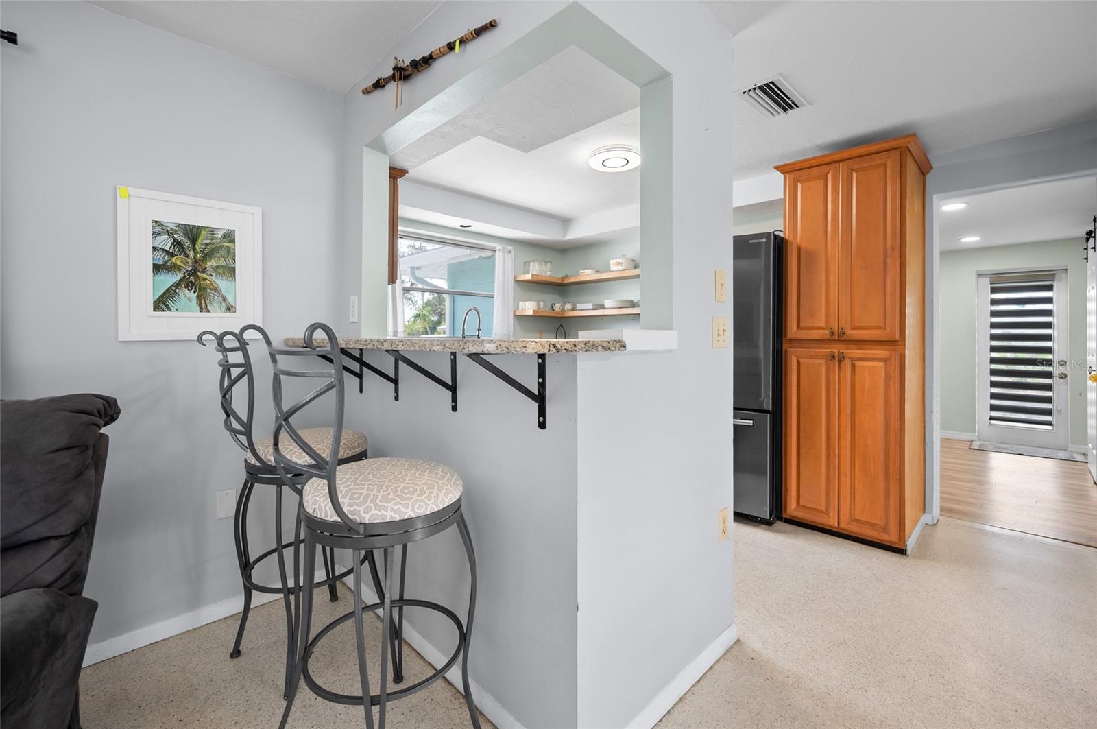 BAY VIEW MANOR - Residential
