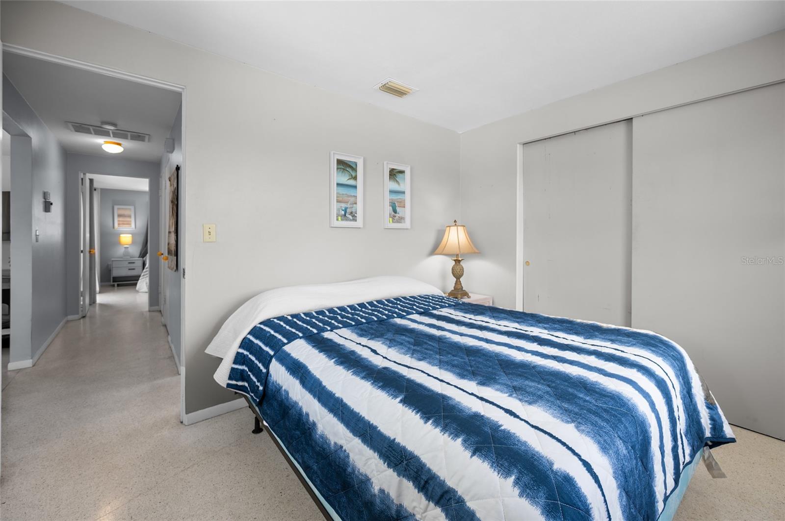 BAY VIEW MANOR - Residential