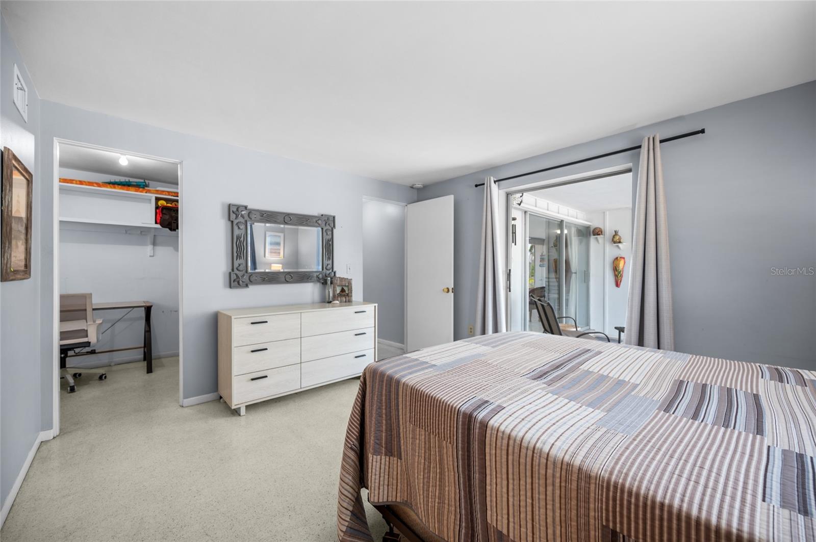 BAY VIEW MANOR - Residential