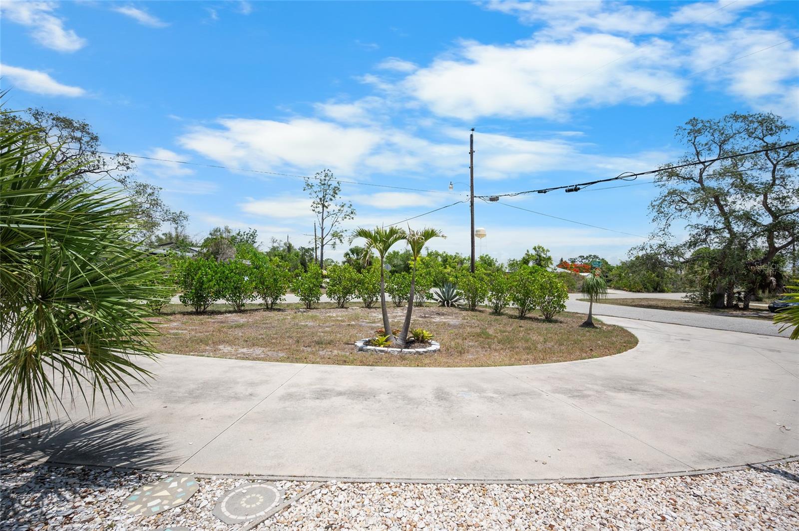 BAY VIEW MANOR - Residential