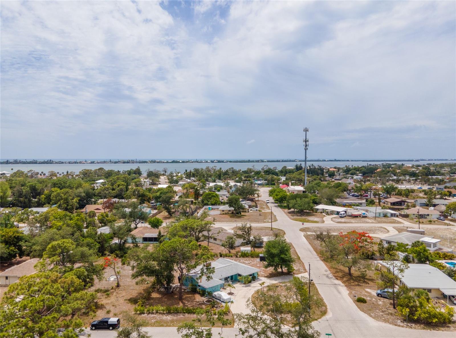 BAY VIEW MANOR - Residential