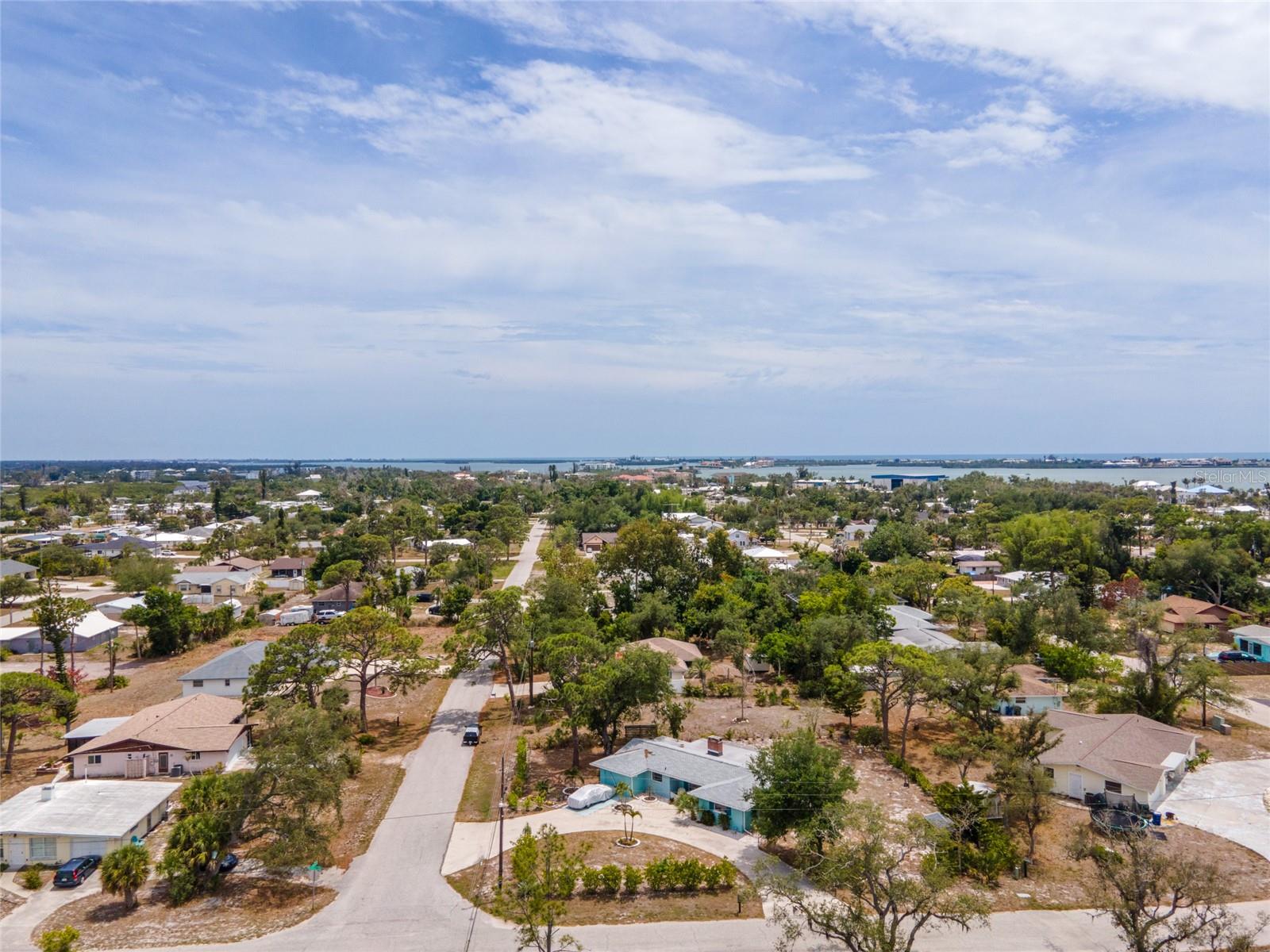BAY VIEW MANOR - Residential