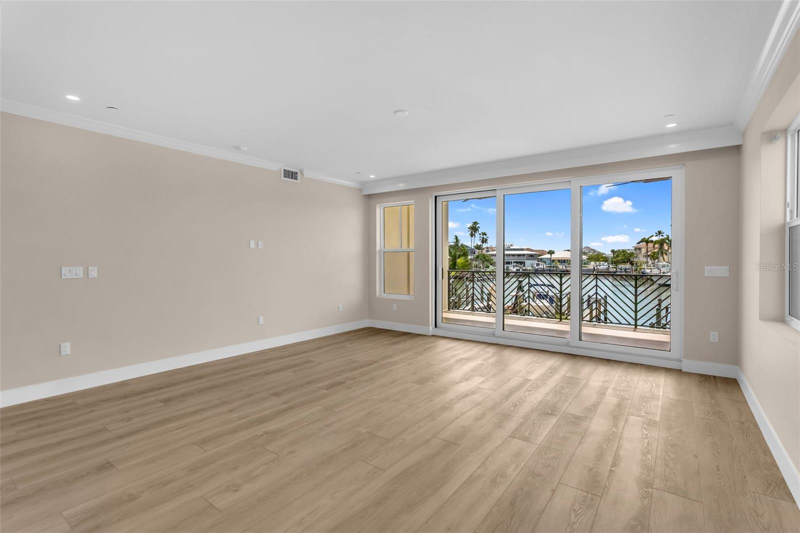 QUIET COVE - Residential