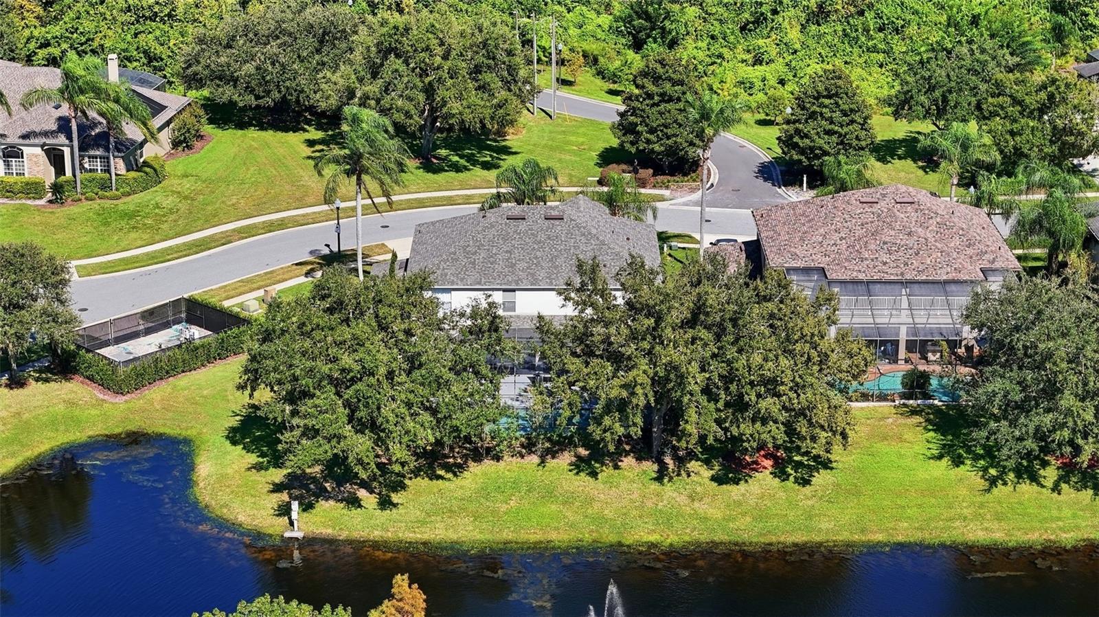Casas a venda 2 - Jen Dantas 10366 LAKE SHEEN RESERVE BOULEVARD