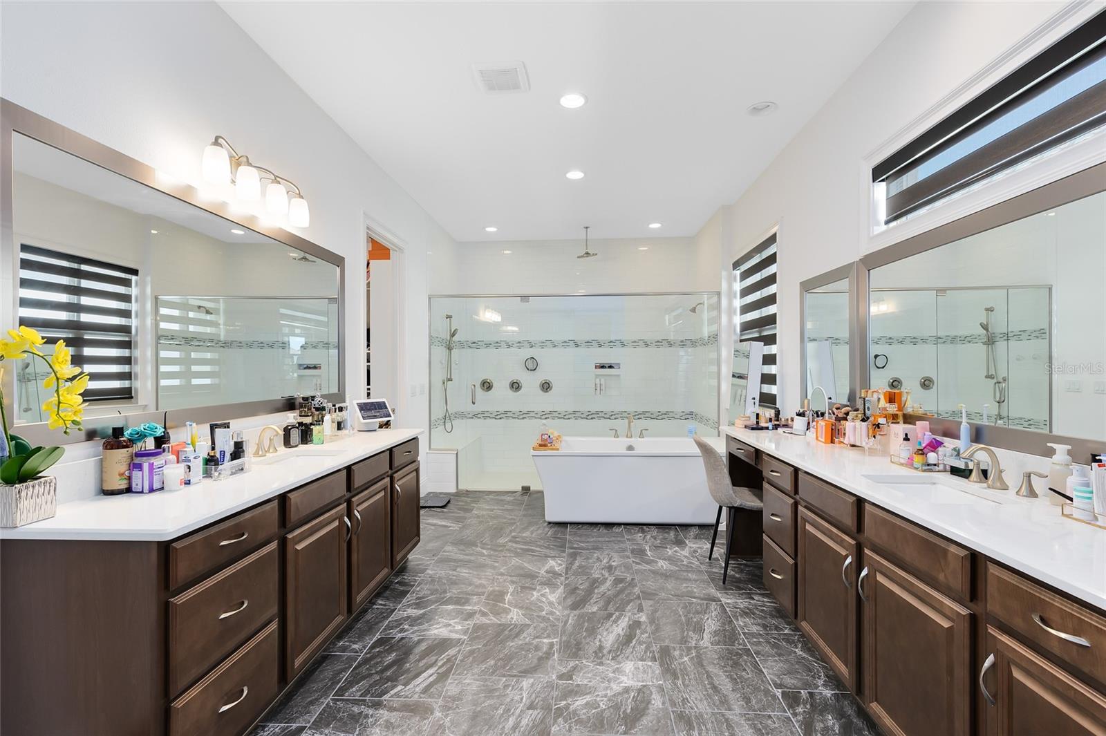 EAGLE CREEK - Residential