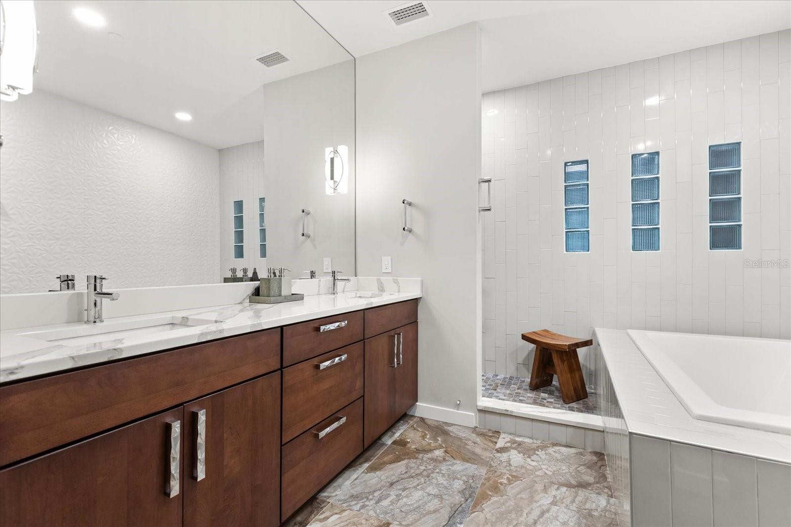 EOLA SOUTH CONDO - Residential