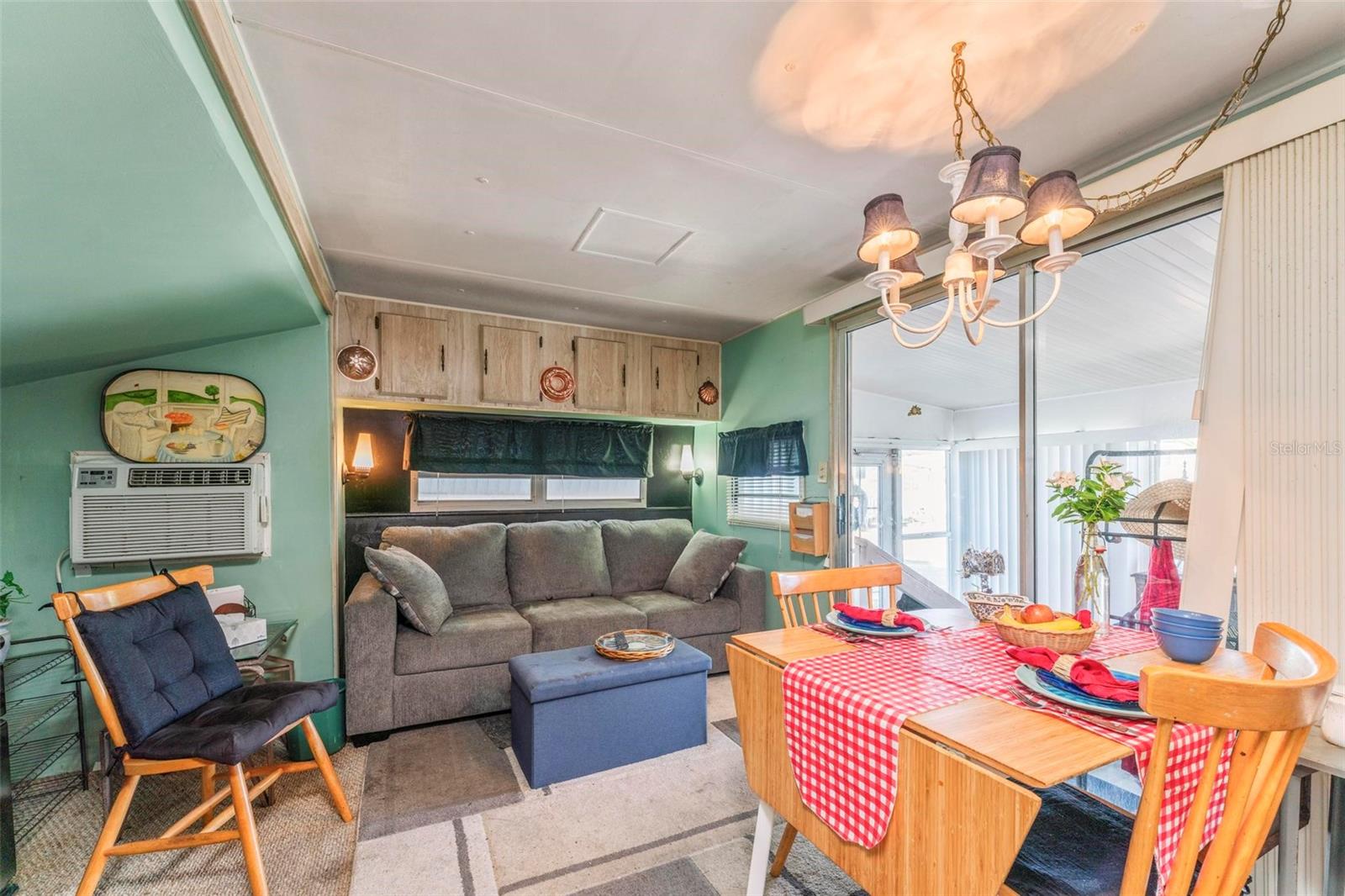 OUTDOOR RESORTS AMERICA - Residential