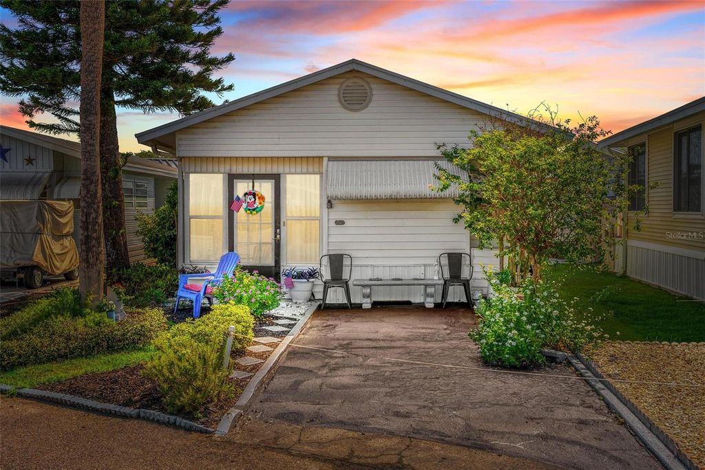 Photo of 9000 Us Highway 192 #115, Clermont, FL 34714 (MLS # O6312952)