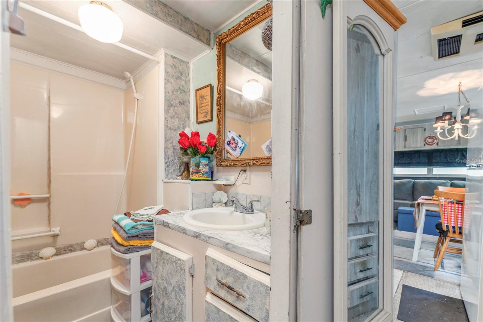 OUTDOOR RESORTS AMERICA - Residential