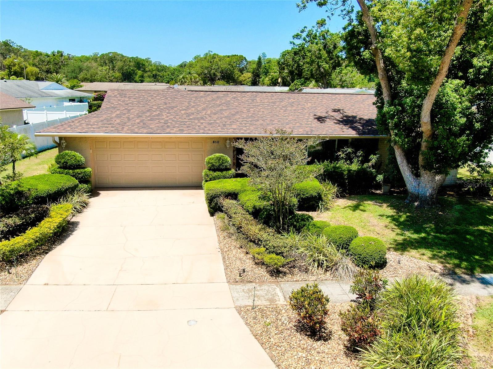810 ANCHORAGE LANE