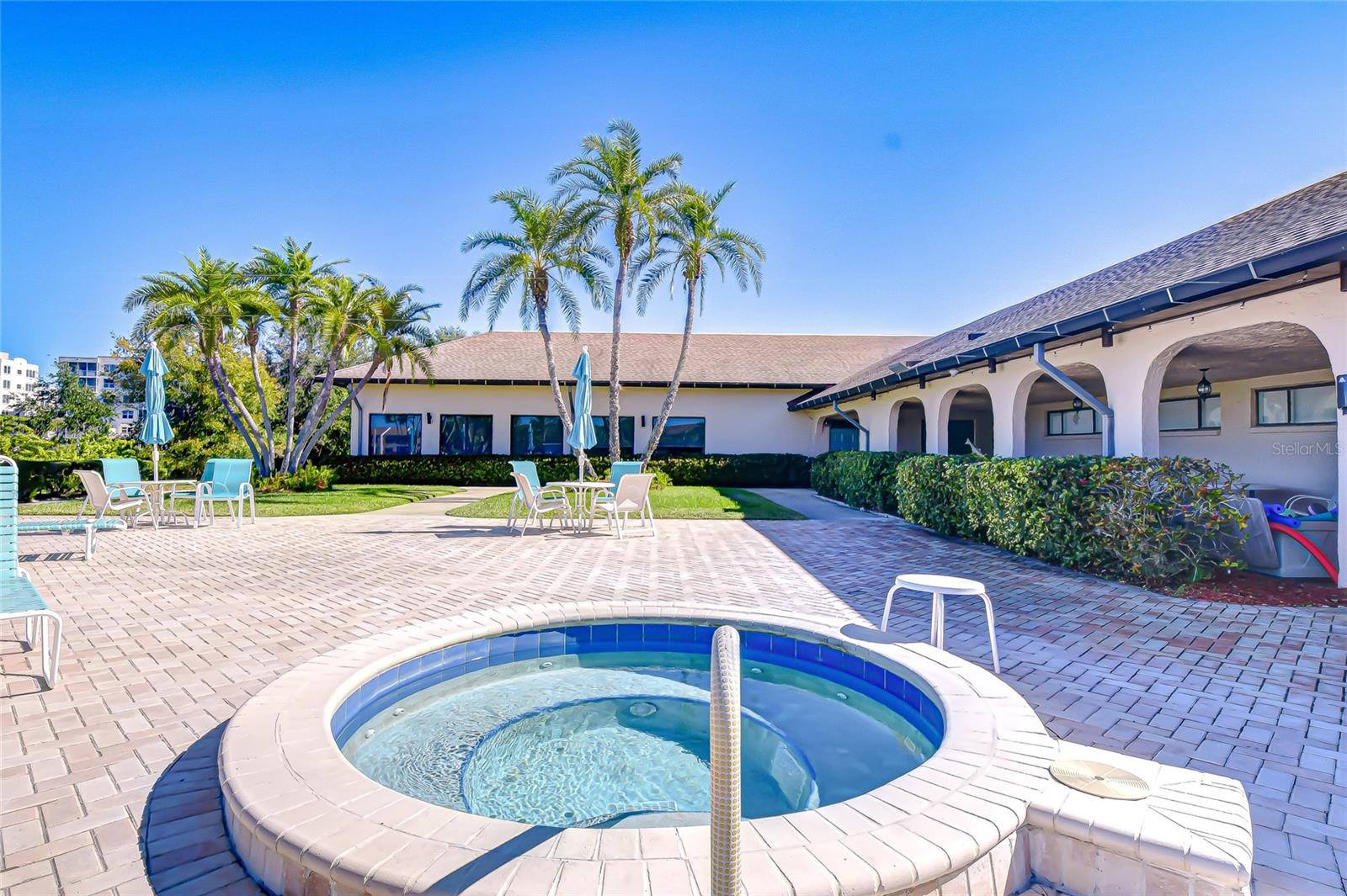 LONG BAYOU - Residential