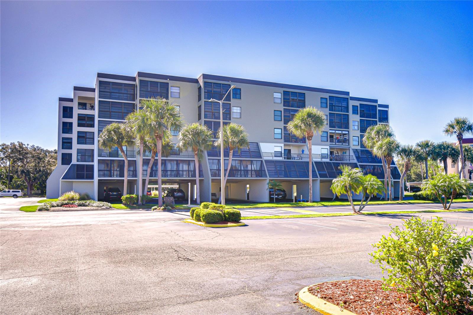 LONG BAYOU - Residential