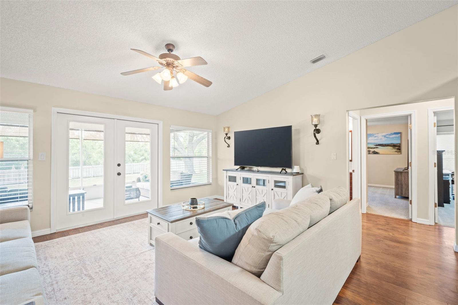 OAKTRAILS AT MEADOWRIDGE, THE PHASE V - Residential