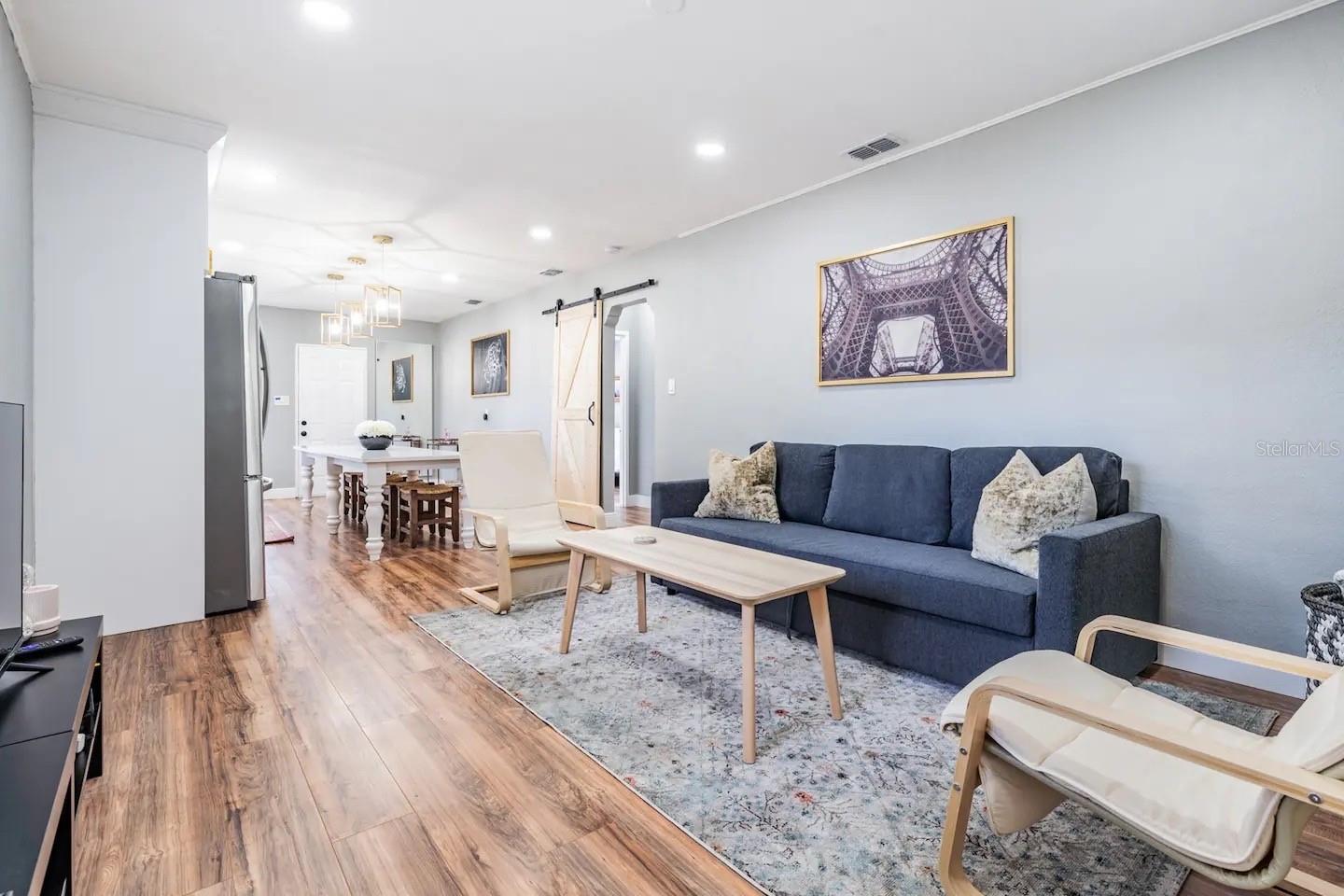 1803 E FRIERSON AVENUE