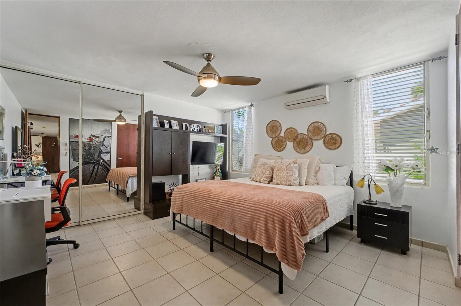 SABANERA DE DORADO - Residential