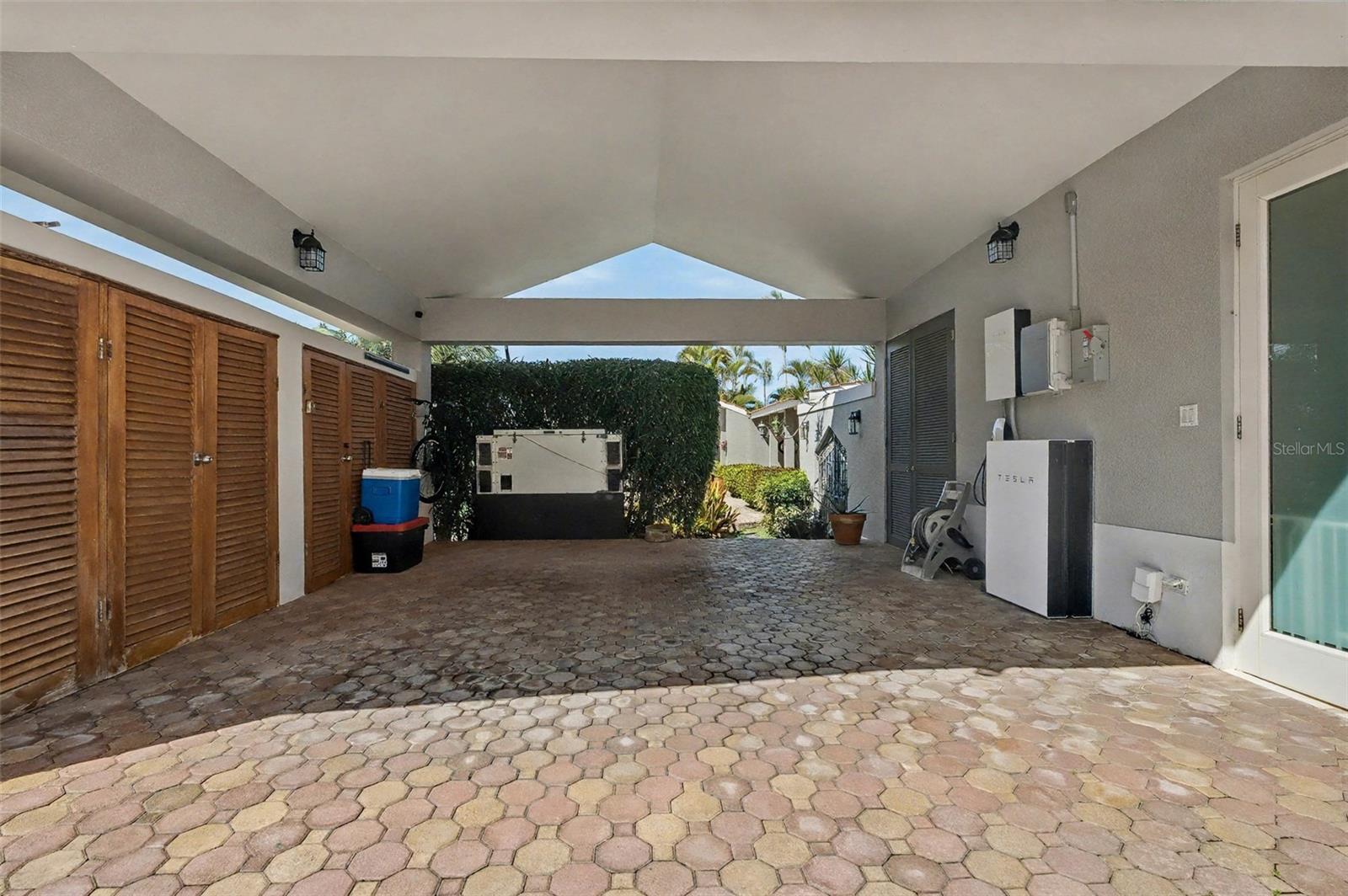 SABANERA DE DORADO - Residential