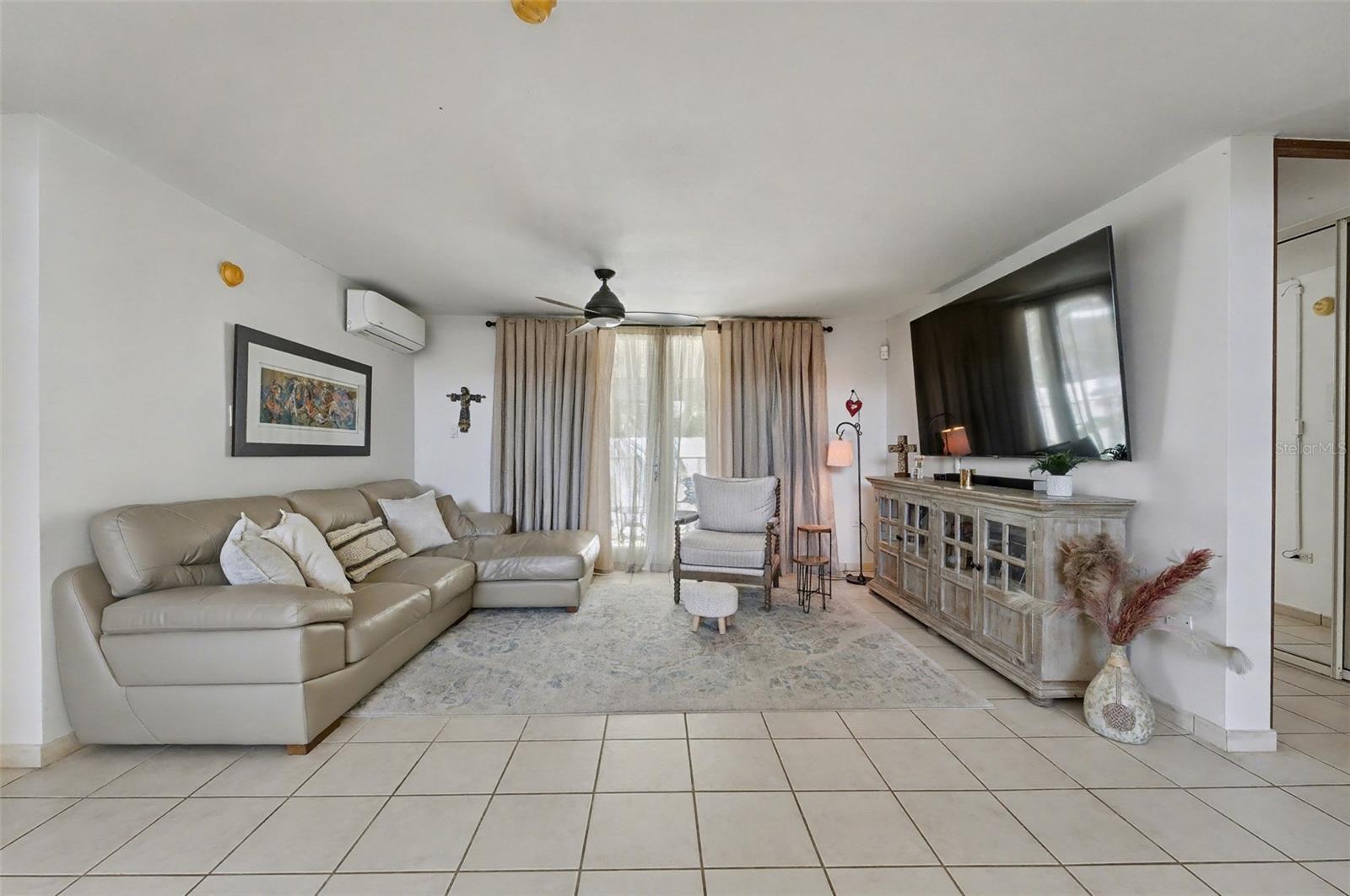 SABANERA DE DORADO - Residential