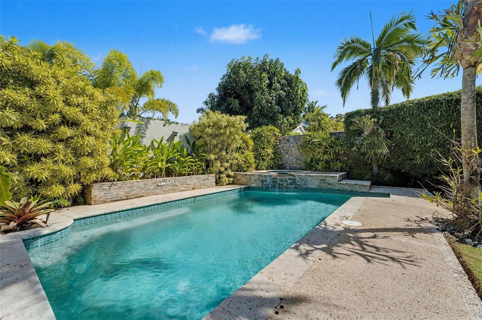 SABANERA DE DORADO - Residential