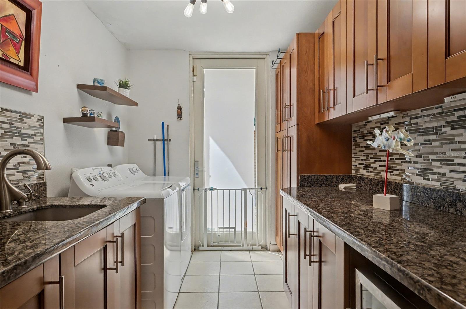 SABANERA DE DORADO - Residential