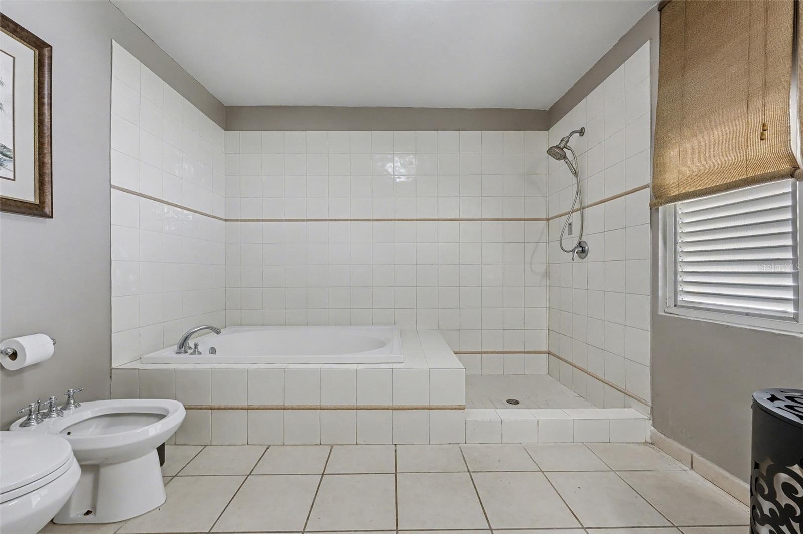 SABANERA DE DORADO - Residential