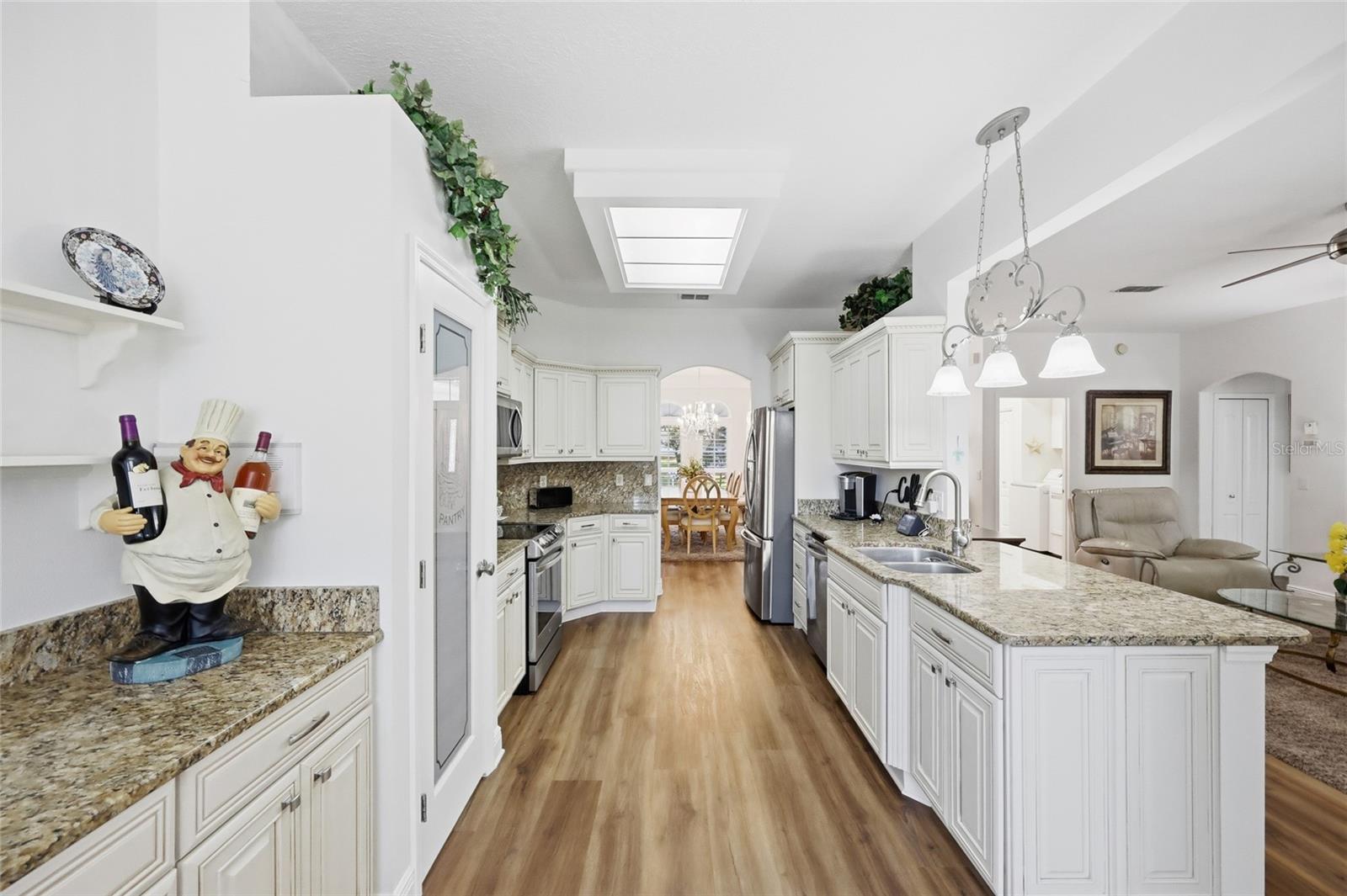 CAMBRIDGE AT KINGS RIDGE - Residential