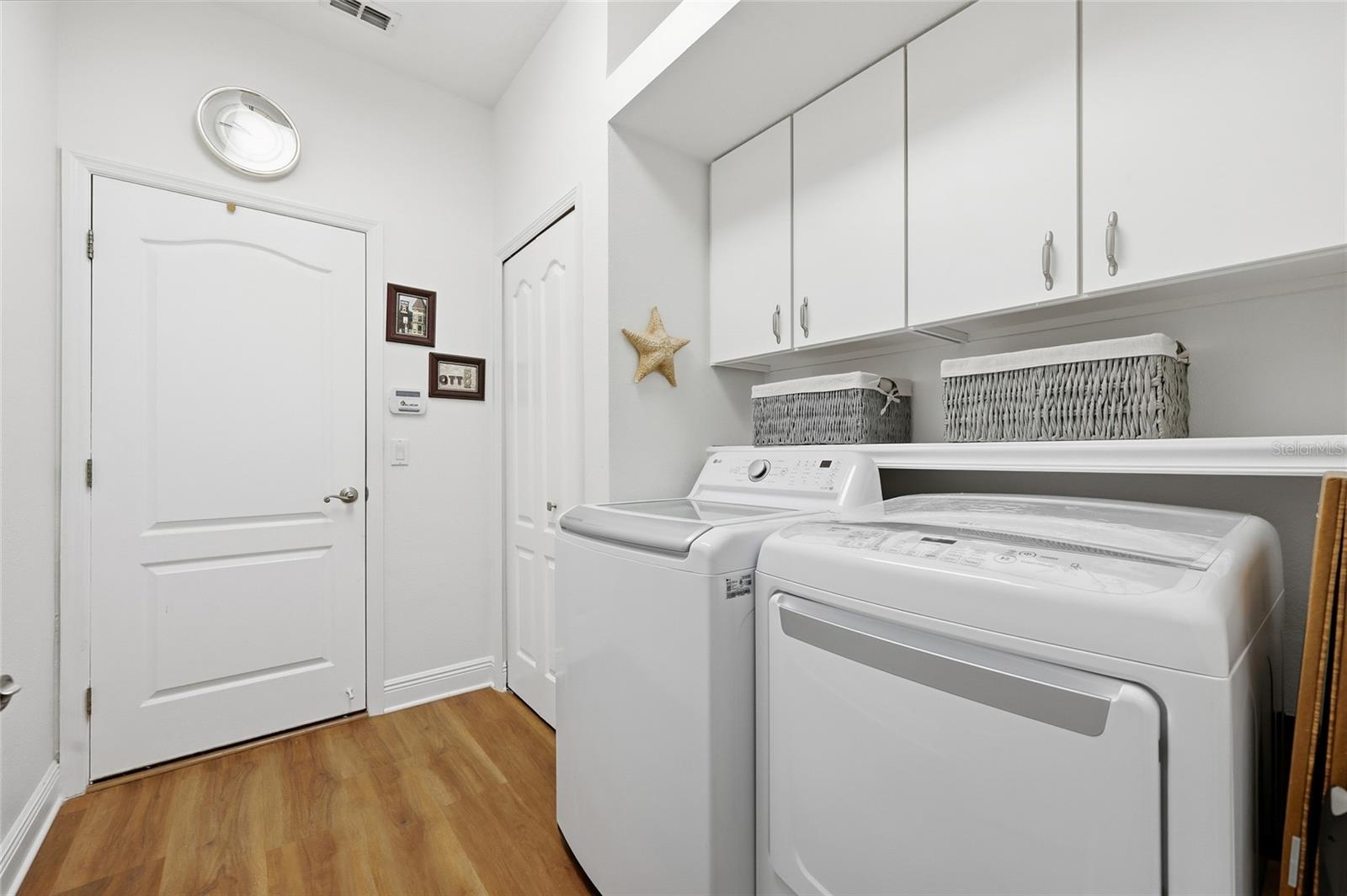 CAMBRIDGE AT KINGS RIDGE - Residential