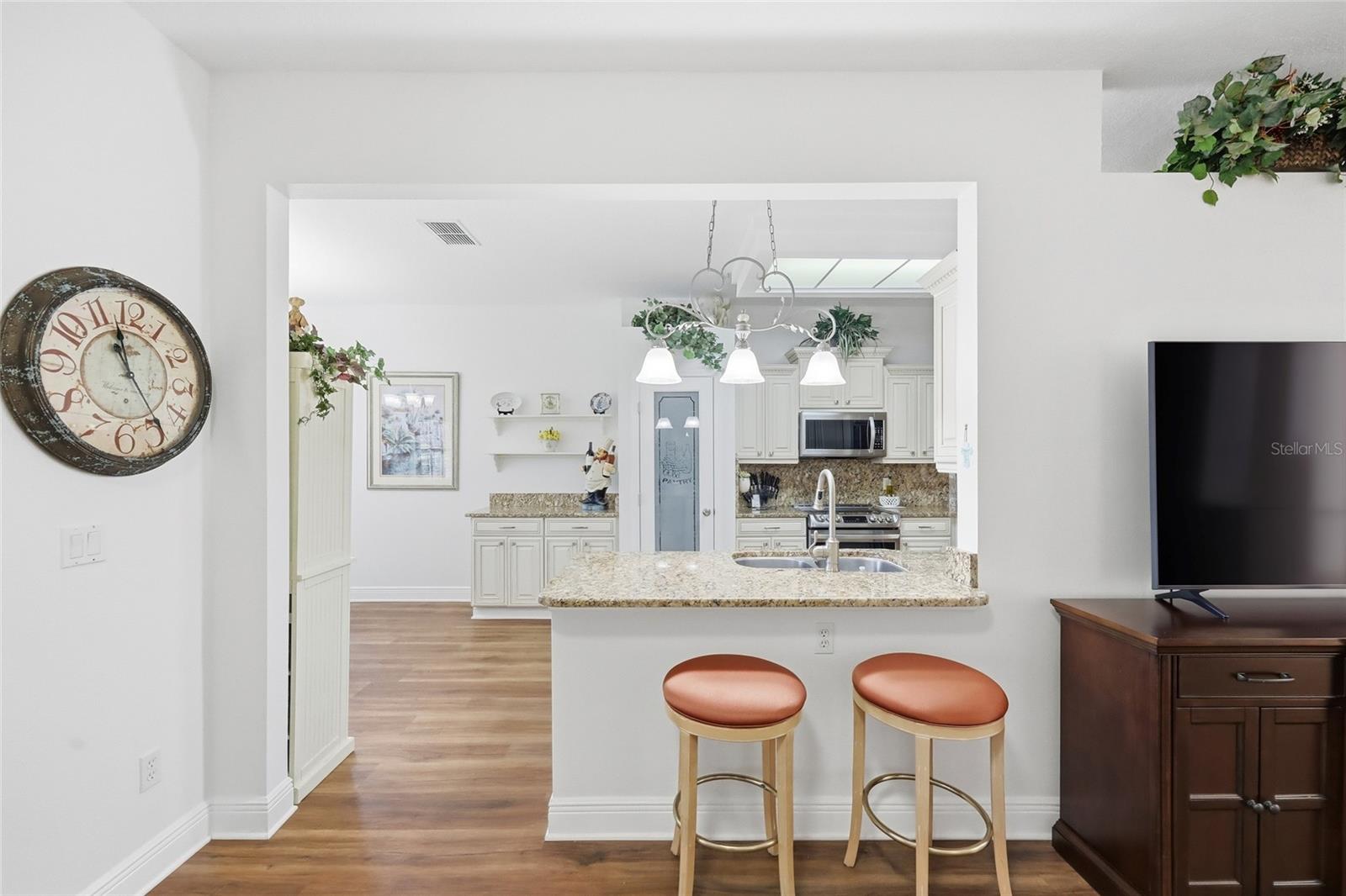 CAMBRIDGE AT KINGS RIDGE - Residential