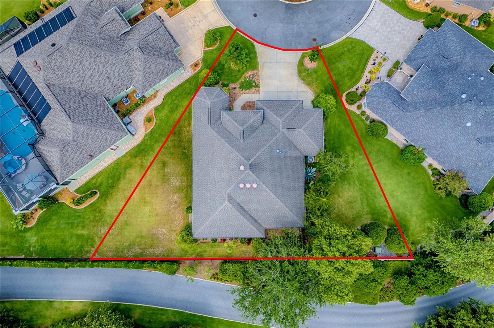 527 BEVILLE PLACE