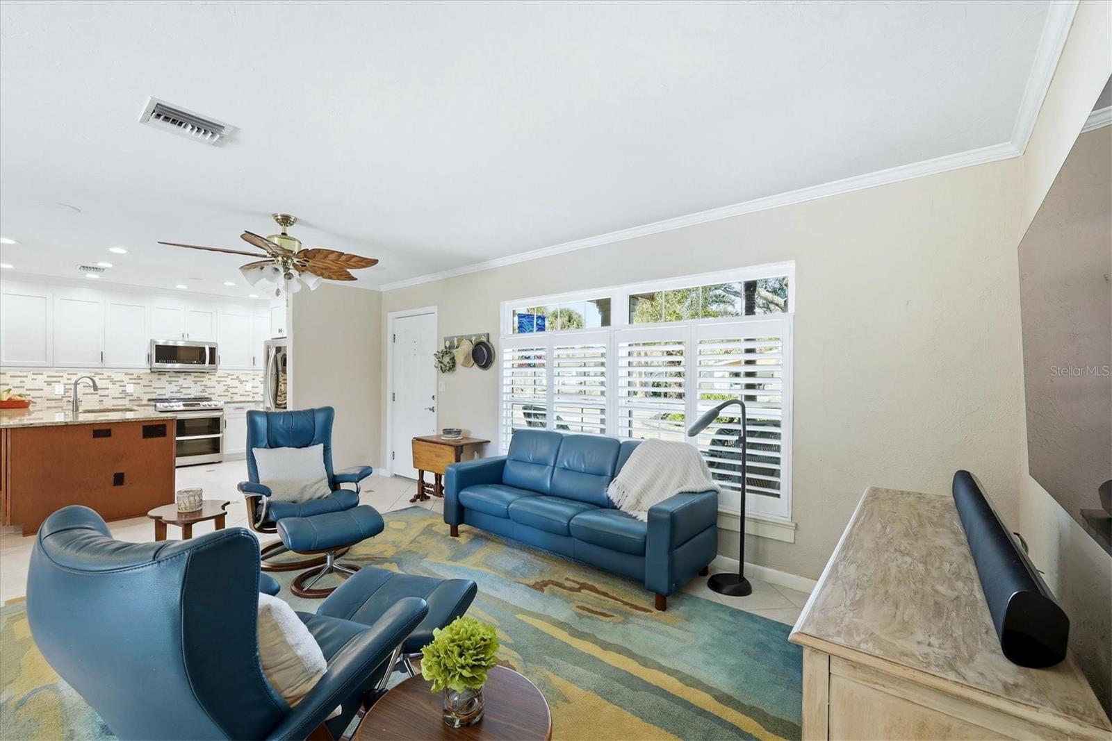 GOLDEN BEACH SUB - Residential