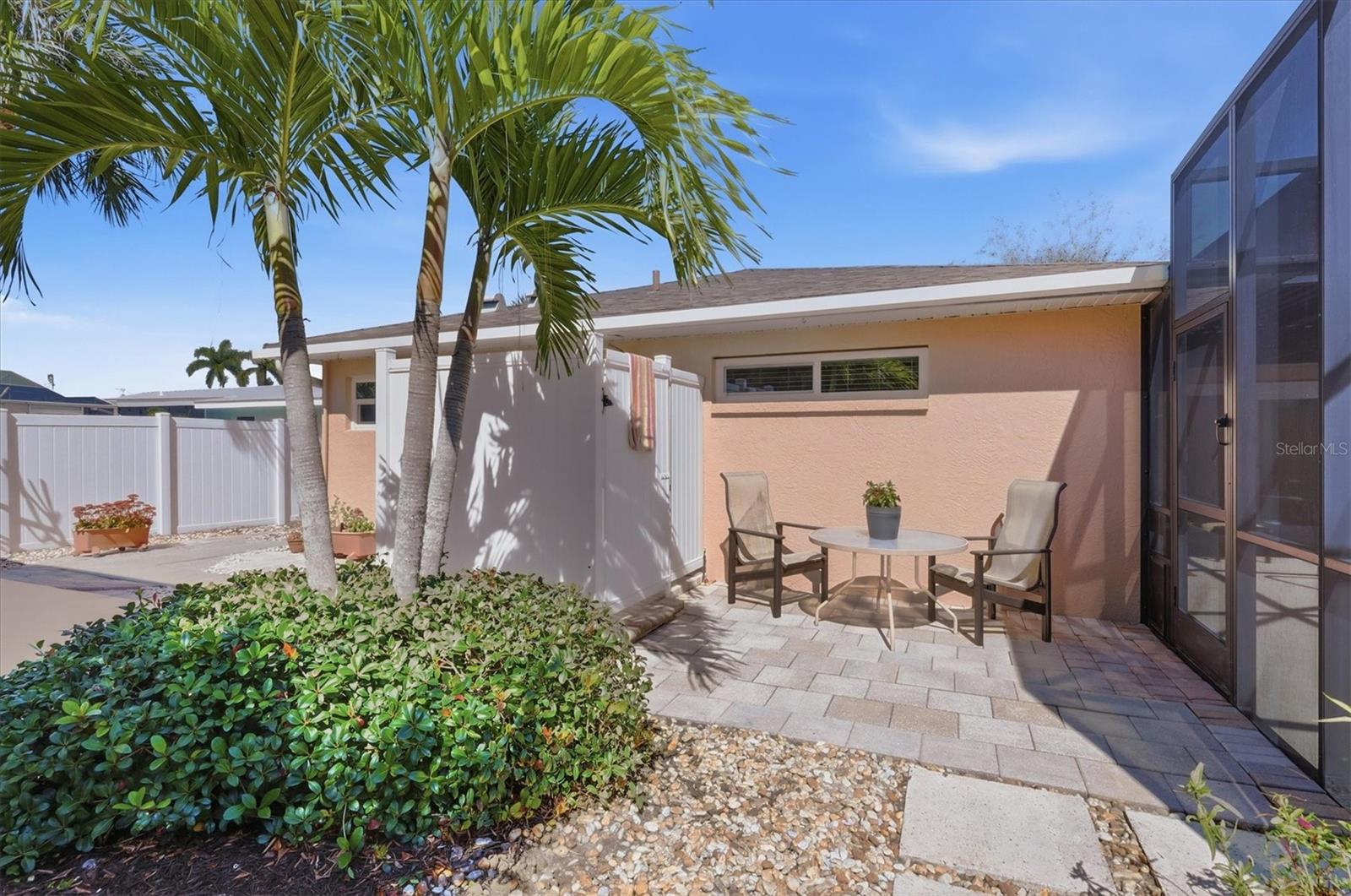 GOLDEN BEACH SUB - Residential