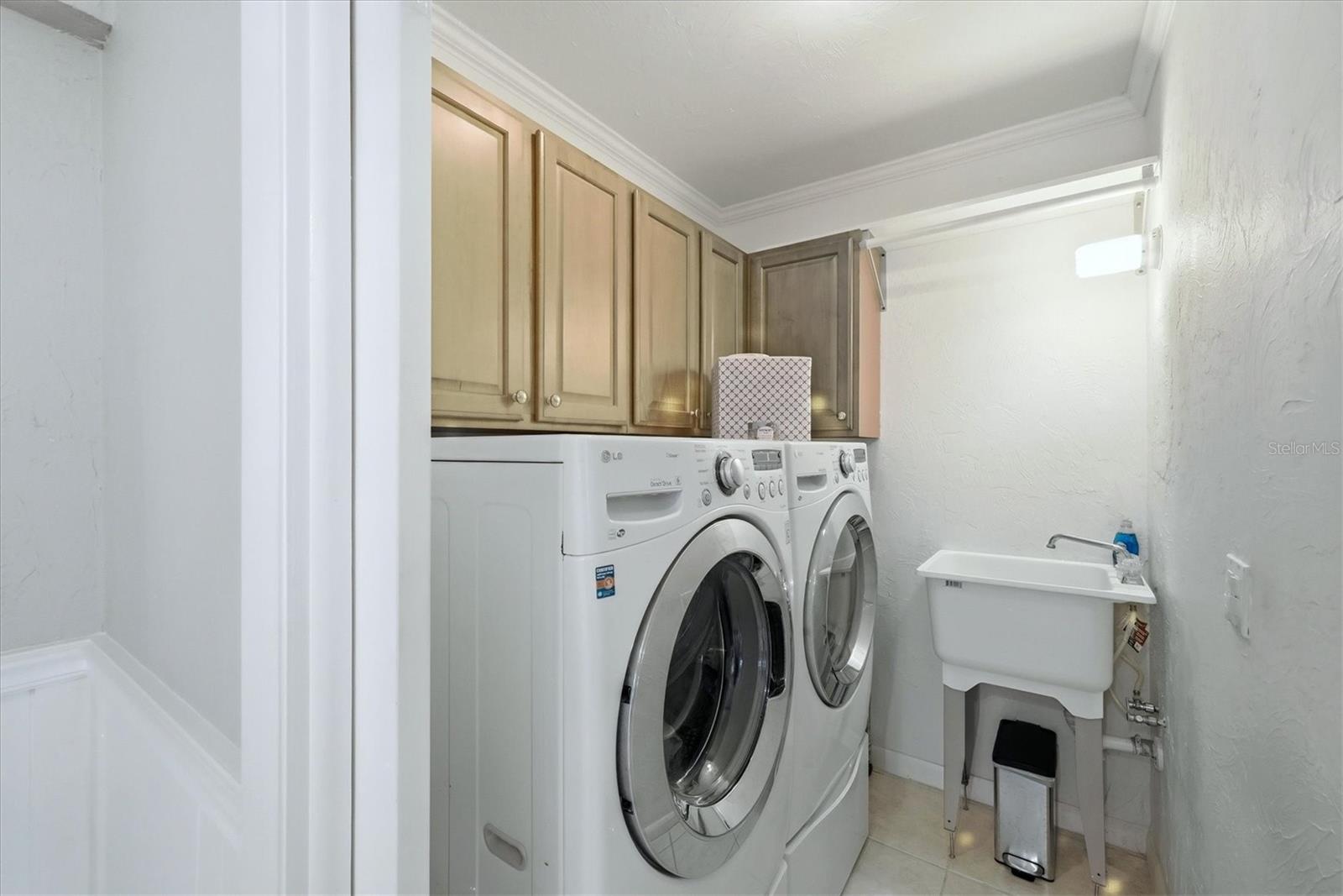 GOLDEN BEACH SUB - Residential