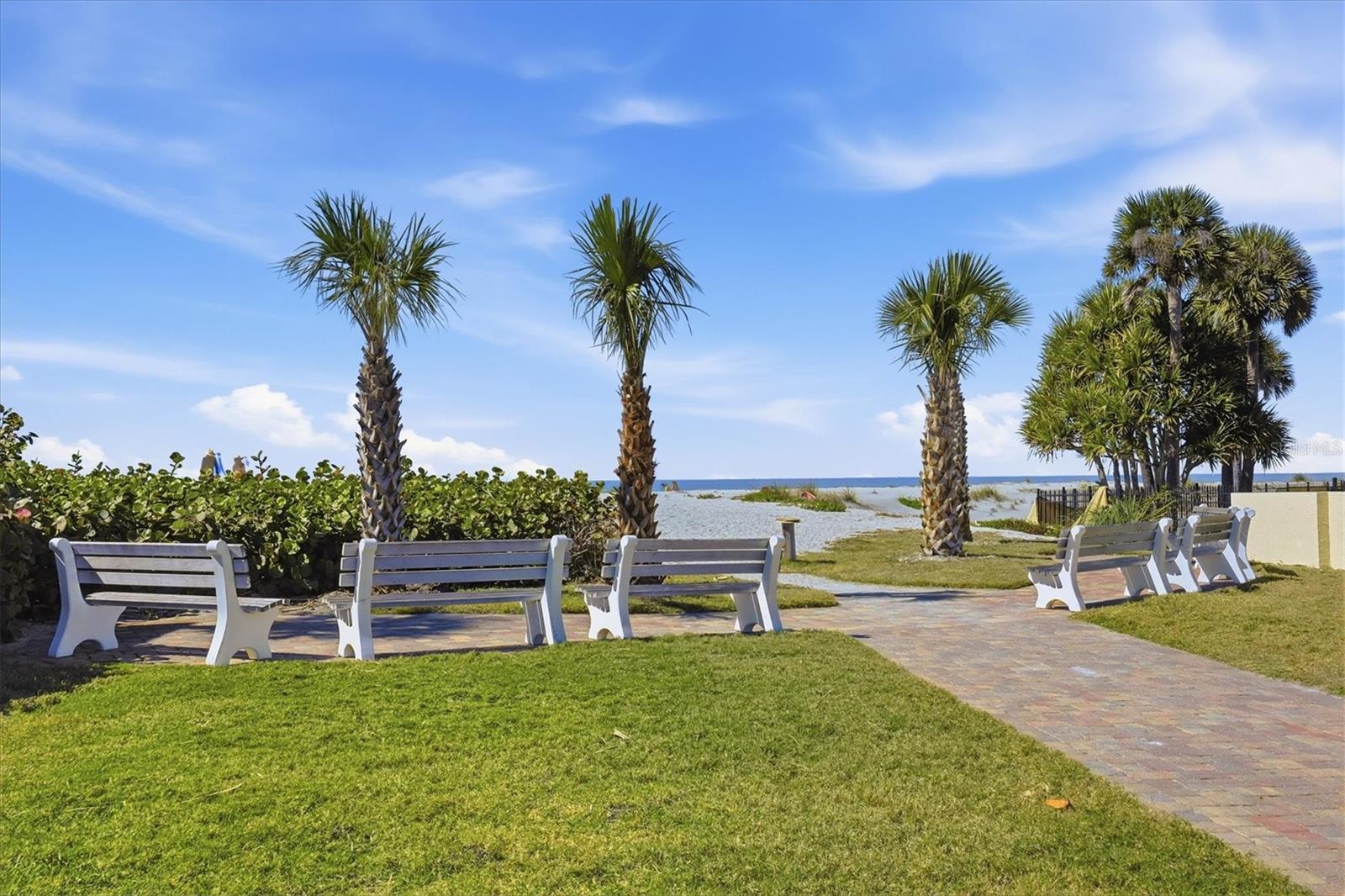 GOLDEN BEACH SUB - Residential