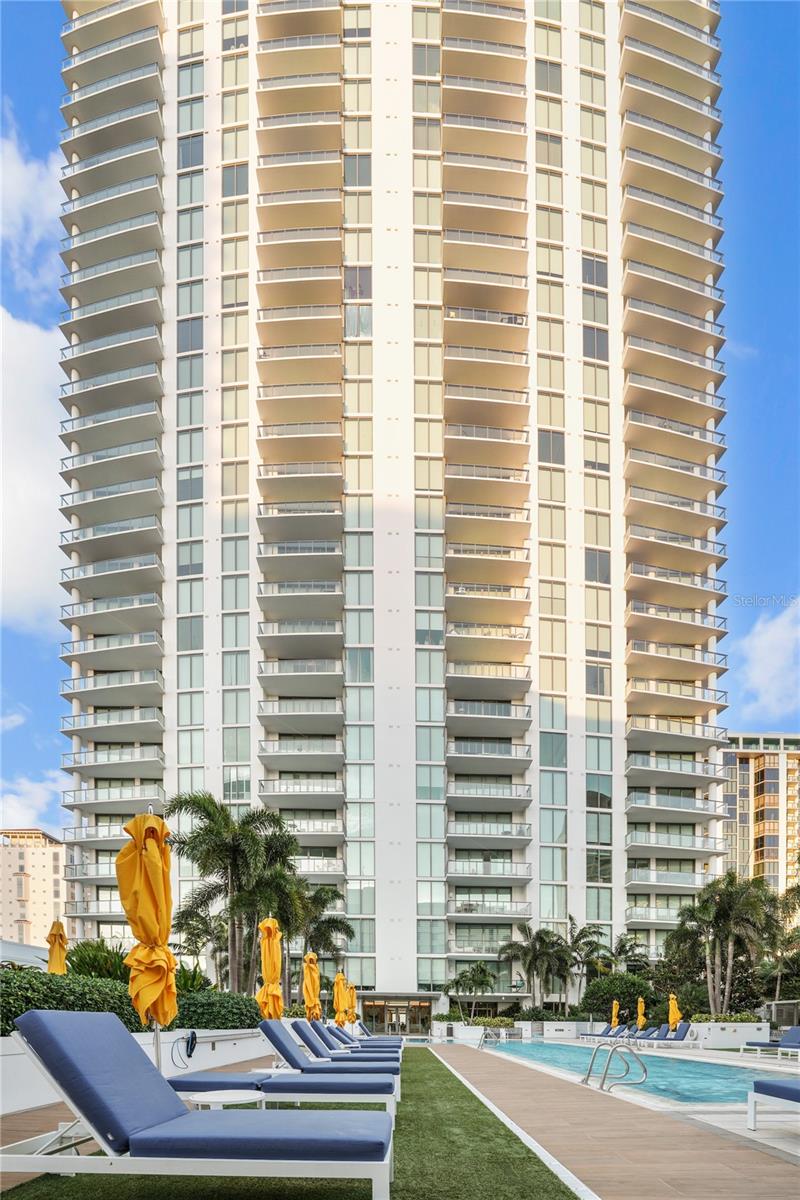 ONE ST. PETERSBURG - Residential