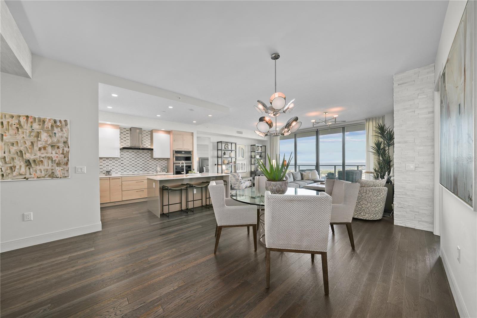 ONE ST. PETERSBURG - Residential