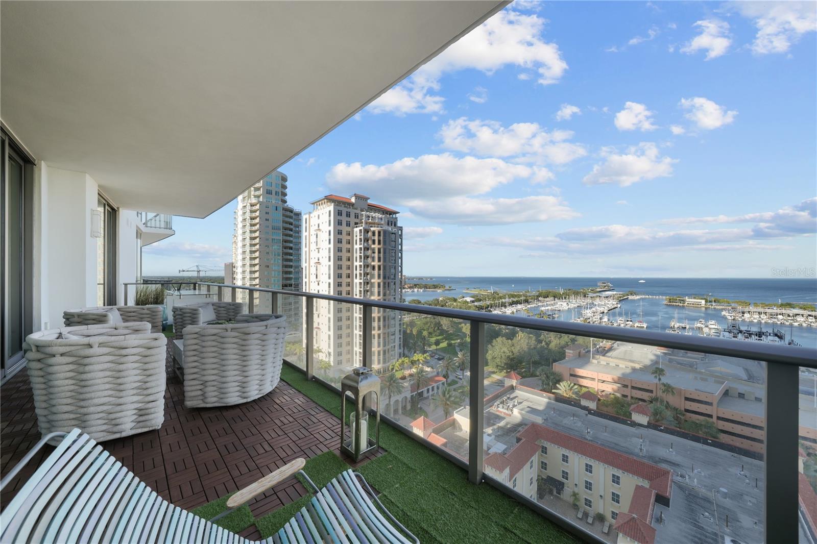 ONE ST. PETERSBURG - Residential