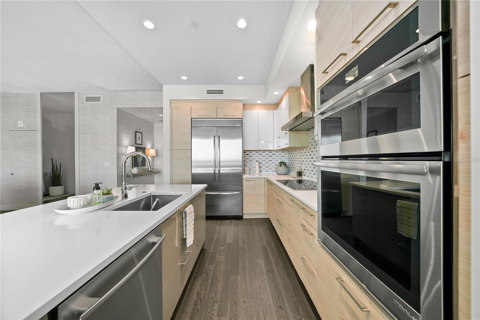 ONE ST. PETERSBURG - Residential