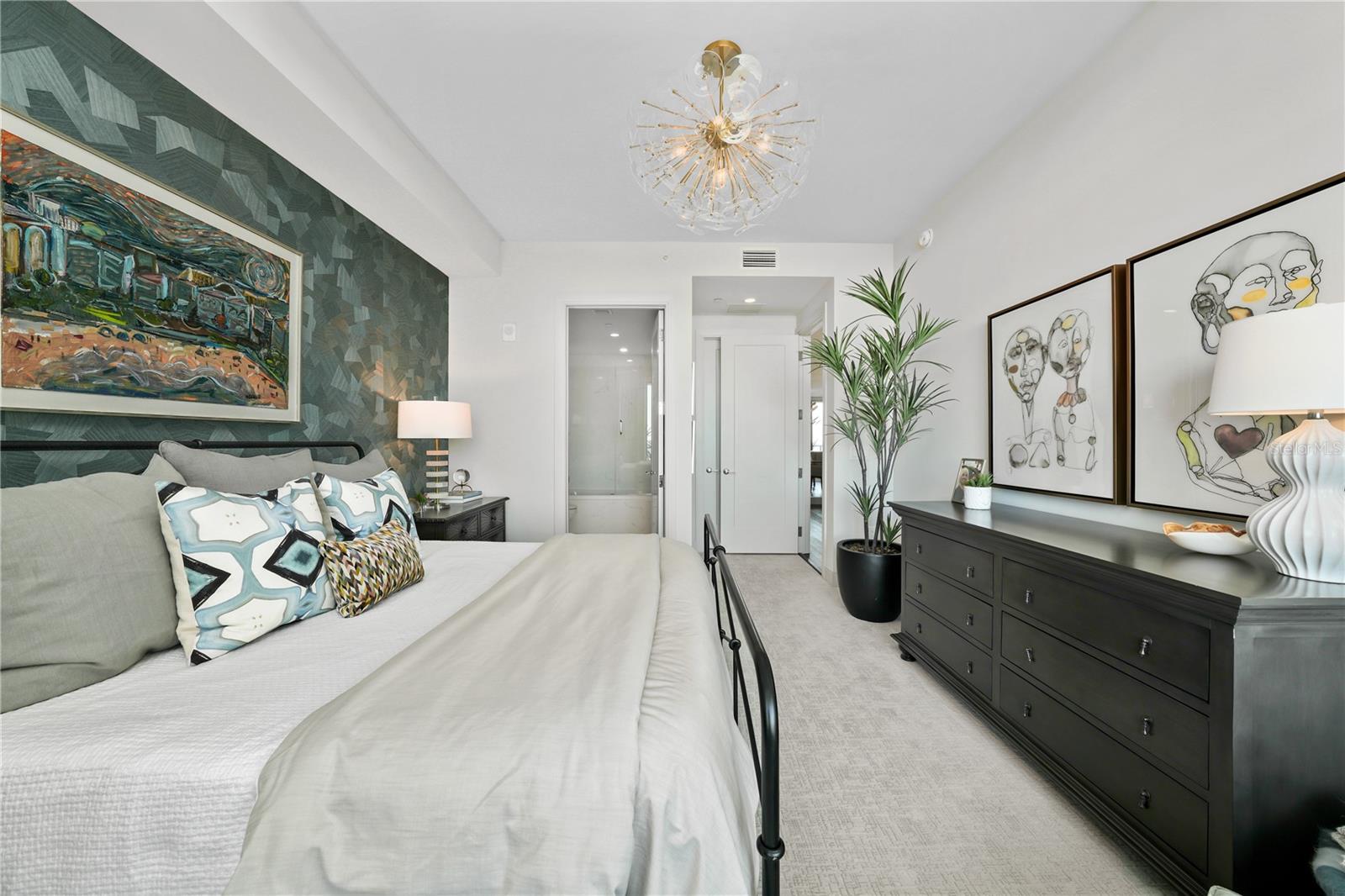 ONE ST. PETERSBURG - Residential